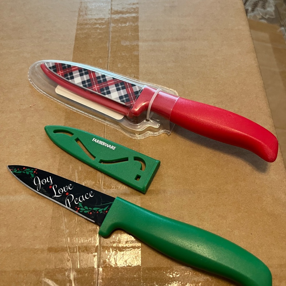 Farberware & other brand  knife set.